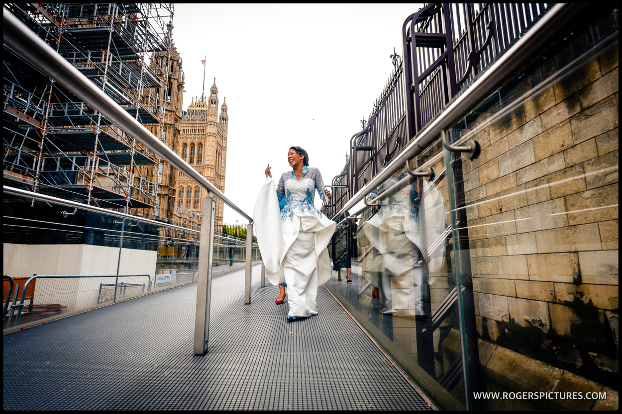 Bride arrives at Parliament for her wedding