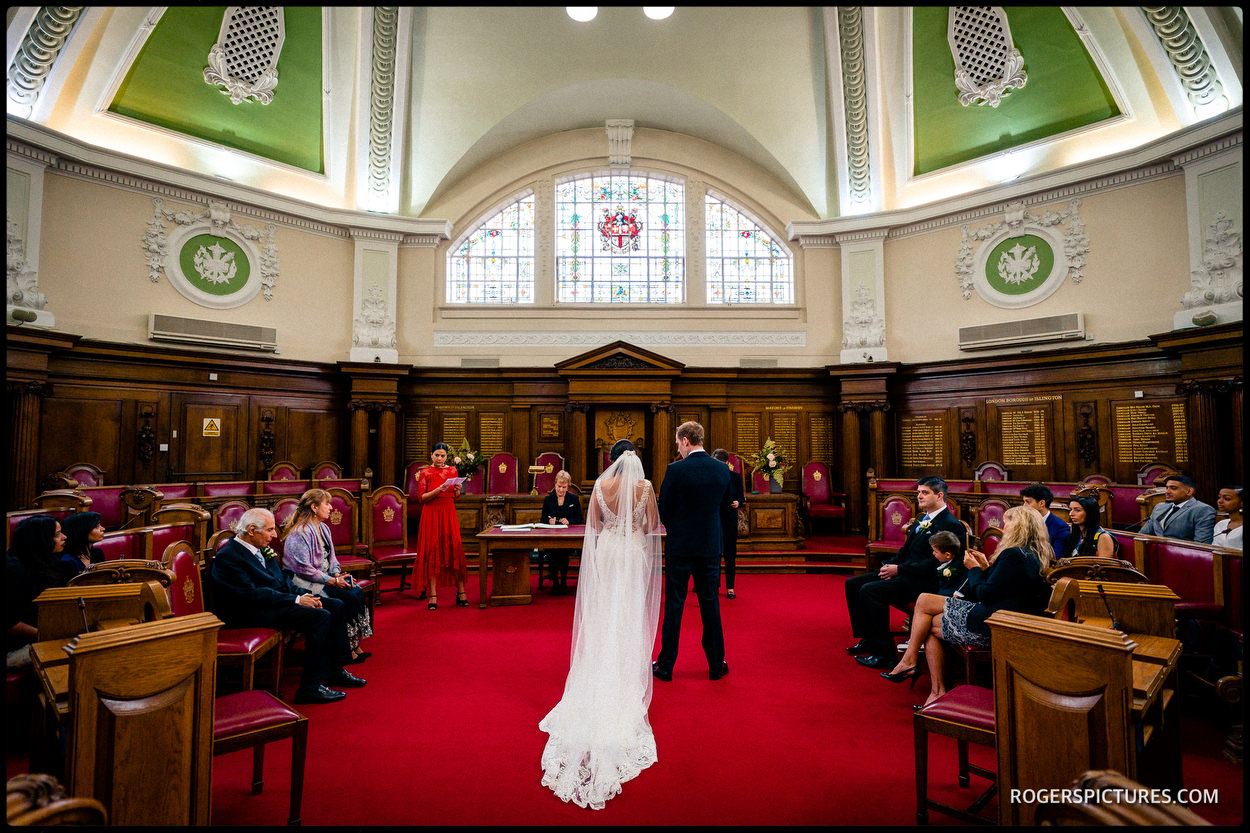 Dando London wedding dress at Islington Town Hall ceremony