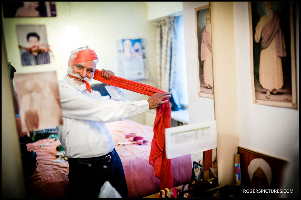 Documentary wedding photography at a Sikh wedding