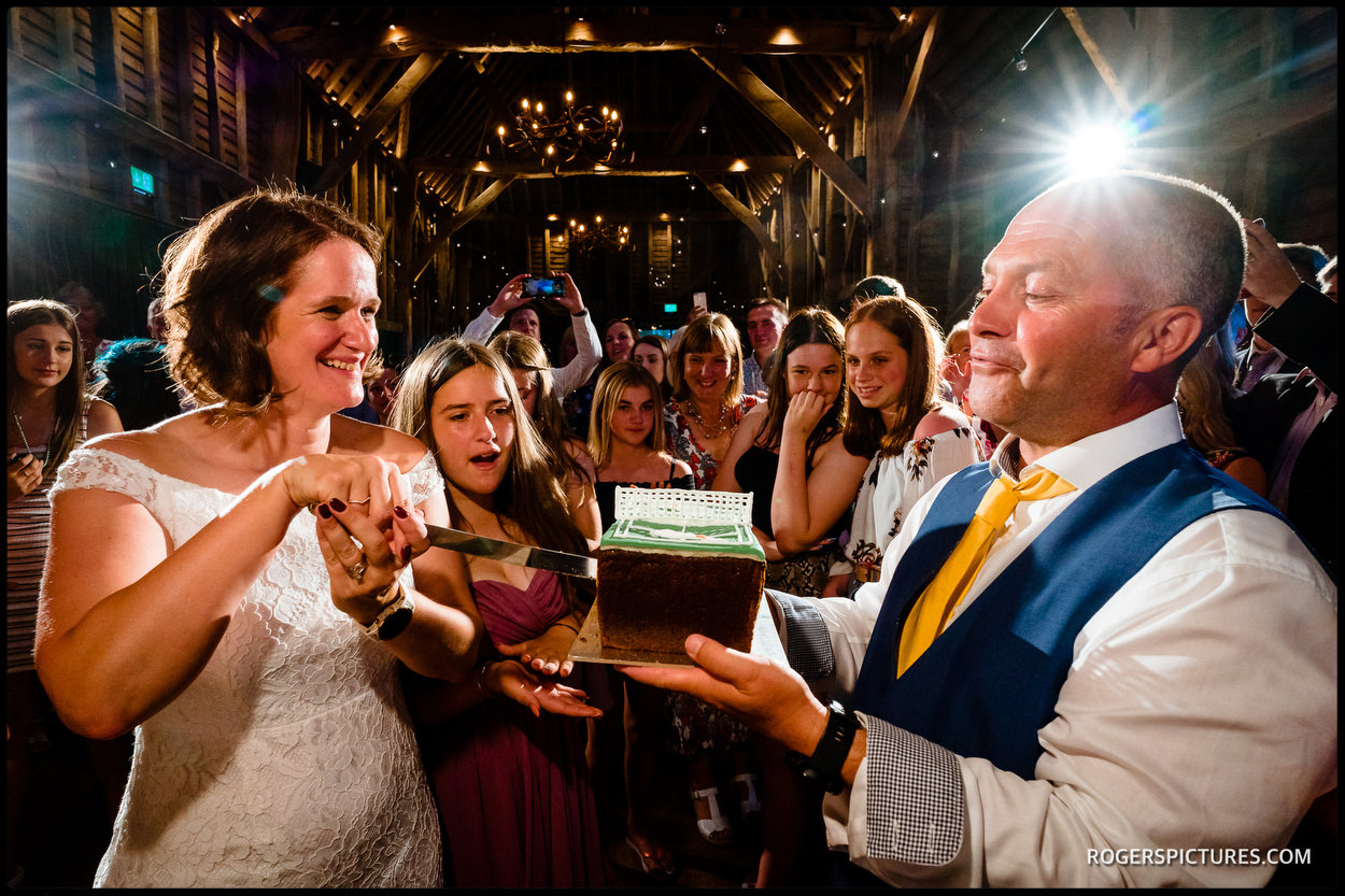 Cake cutting at Redcoats Farmhouse in Hitchin