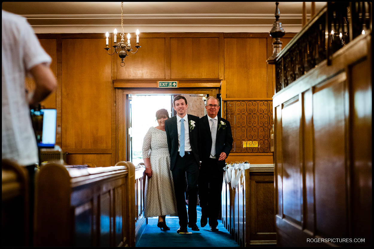 Bride and parents at Hampstead Garden Suburb Synagogue