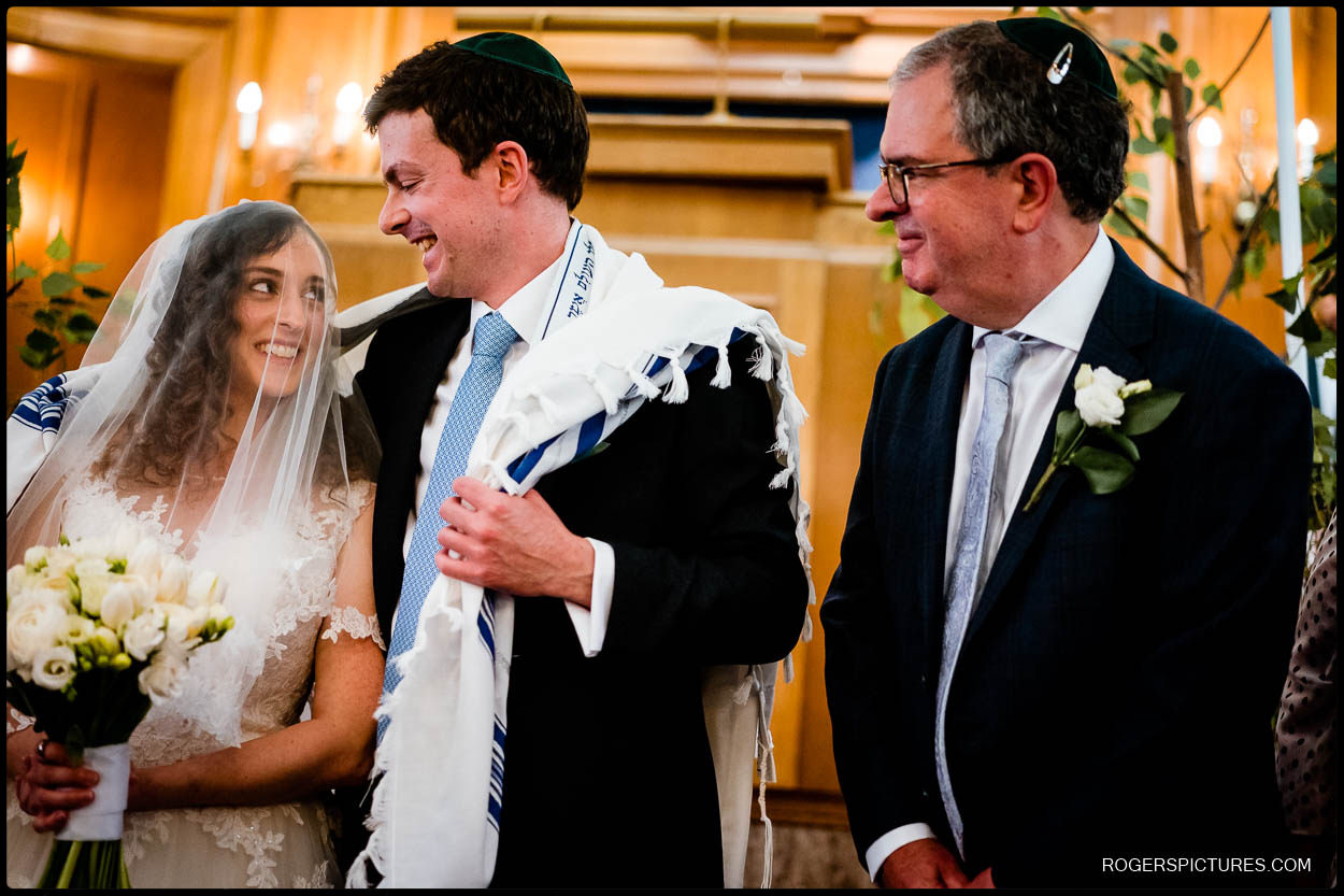 Wedding ceremony at Hampstead Garden Suburb Synagogue