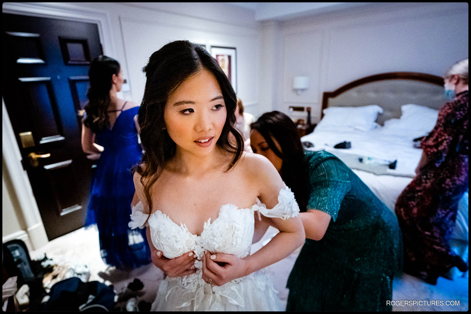 Bride getting ready at the Langham hotel